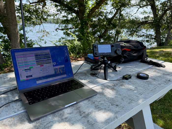 FT8 contacts rolling in